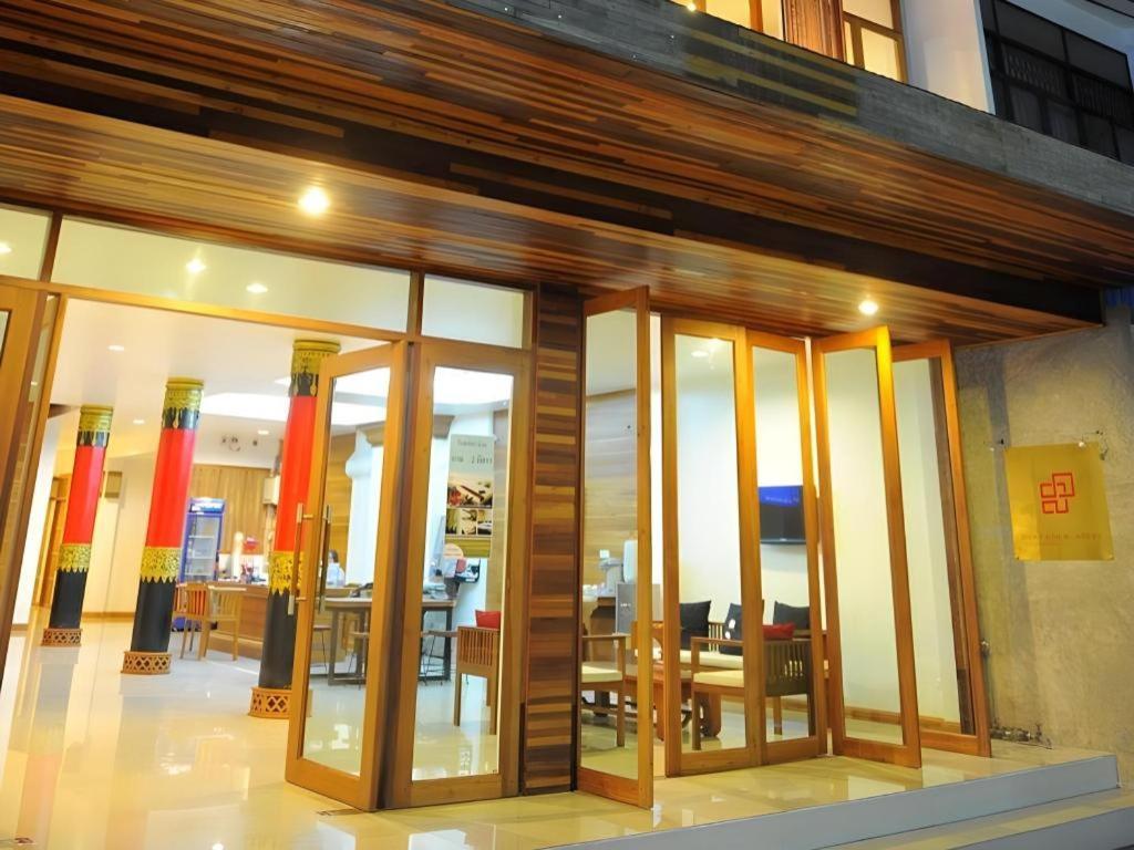 Sukkasem Hotel Nan Exterior photo